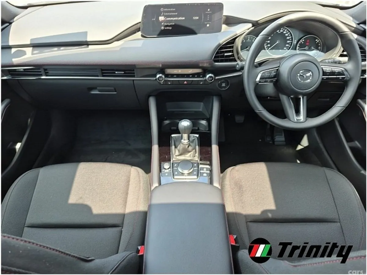 Mazda Mazda3 Hatchback, Petrol, 2027, Silver