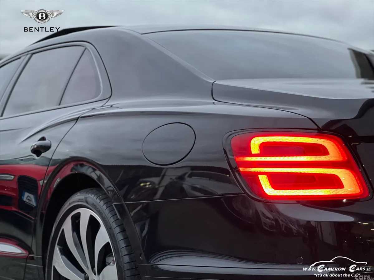 Bentley Flying Spur Saloon, Petrol Hybrid, 2023, Black