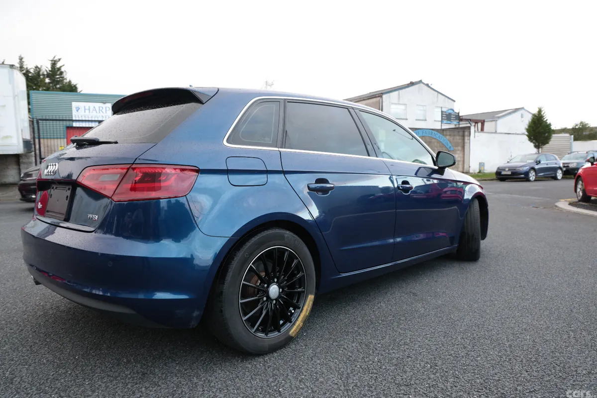 Audi A3 Hatchback, Petrol, 2015, Blue