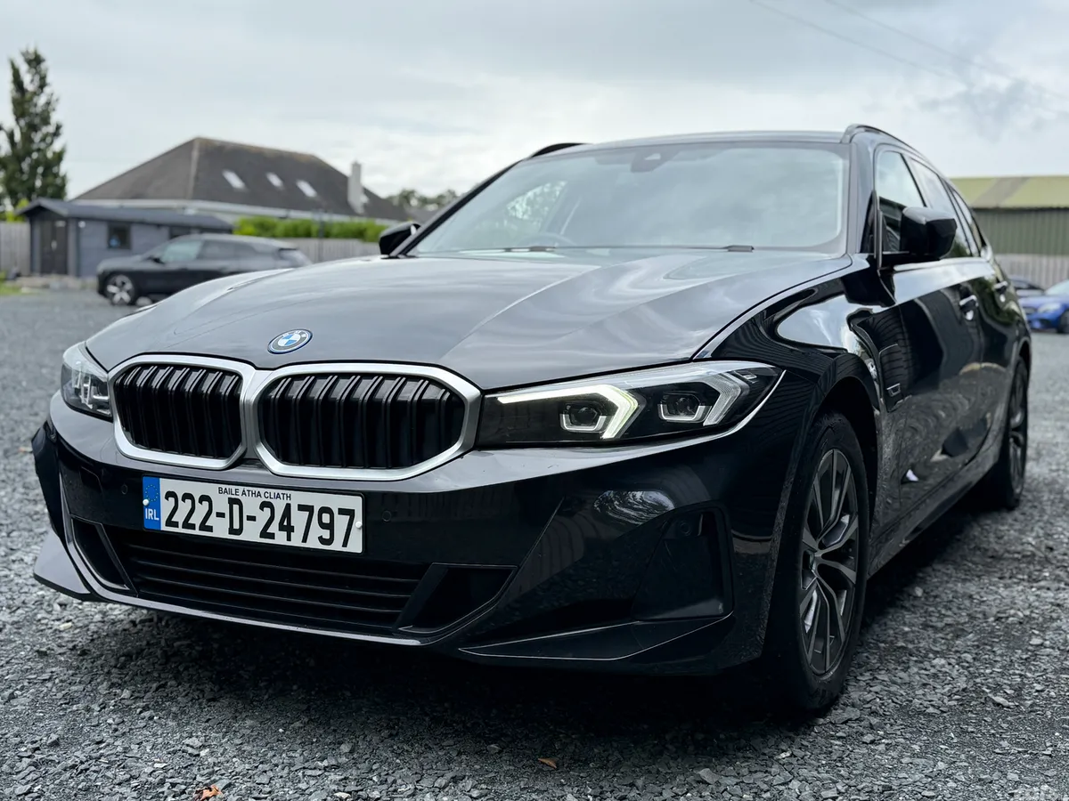 BMW 3-Series Estate, Petrol Hybrid, 2022, Black