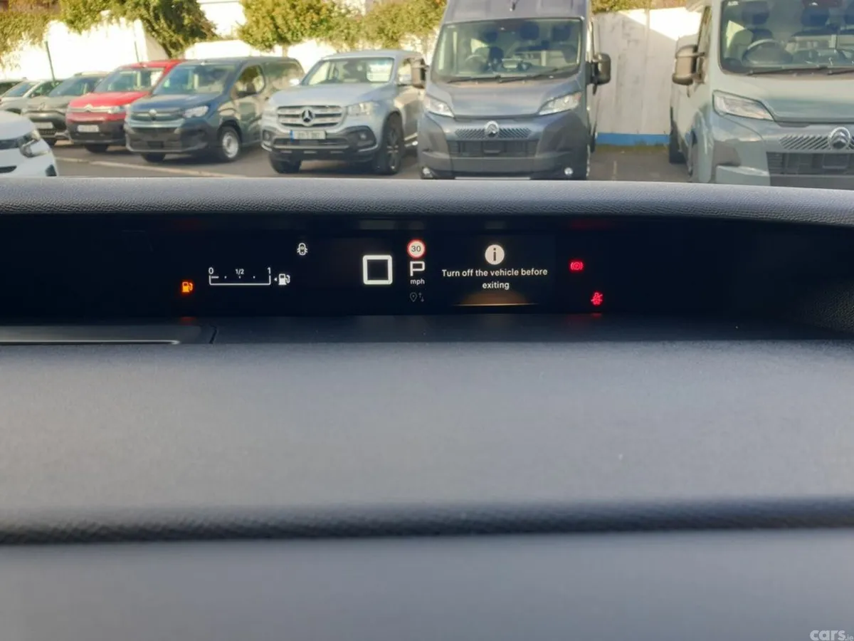 Citroen C3 Aircross SUV, Petrol Hybrid, 2027, Black