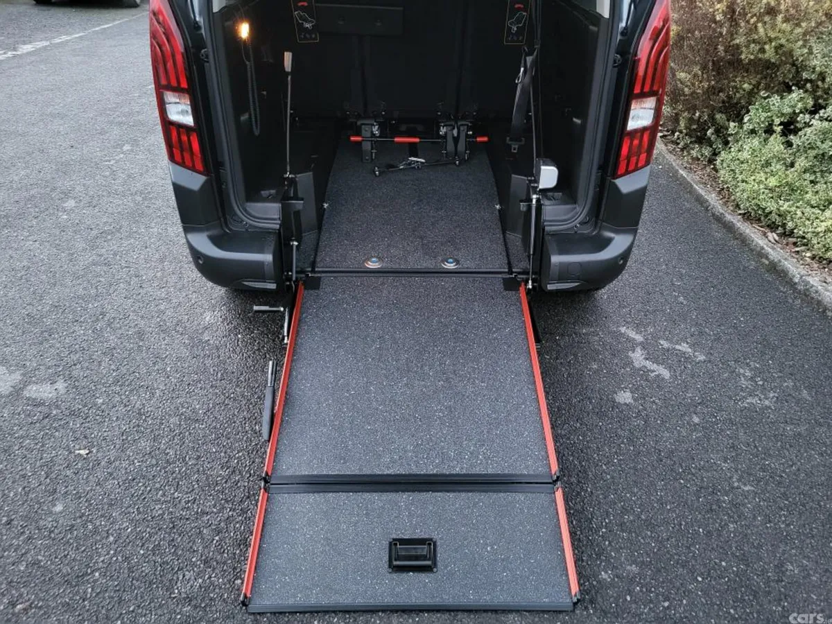Peugeot Rifter MPV, Diesel, 2026, Grey