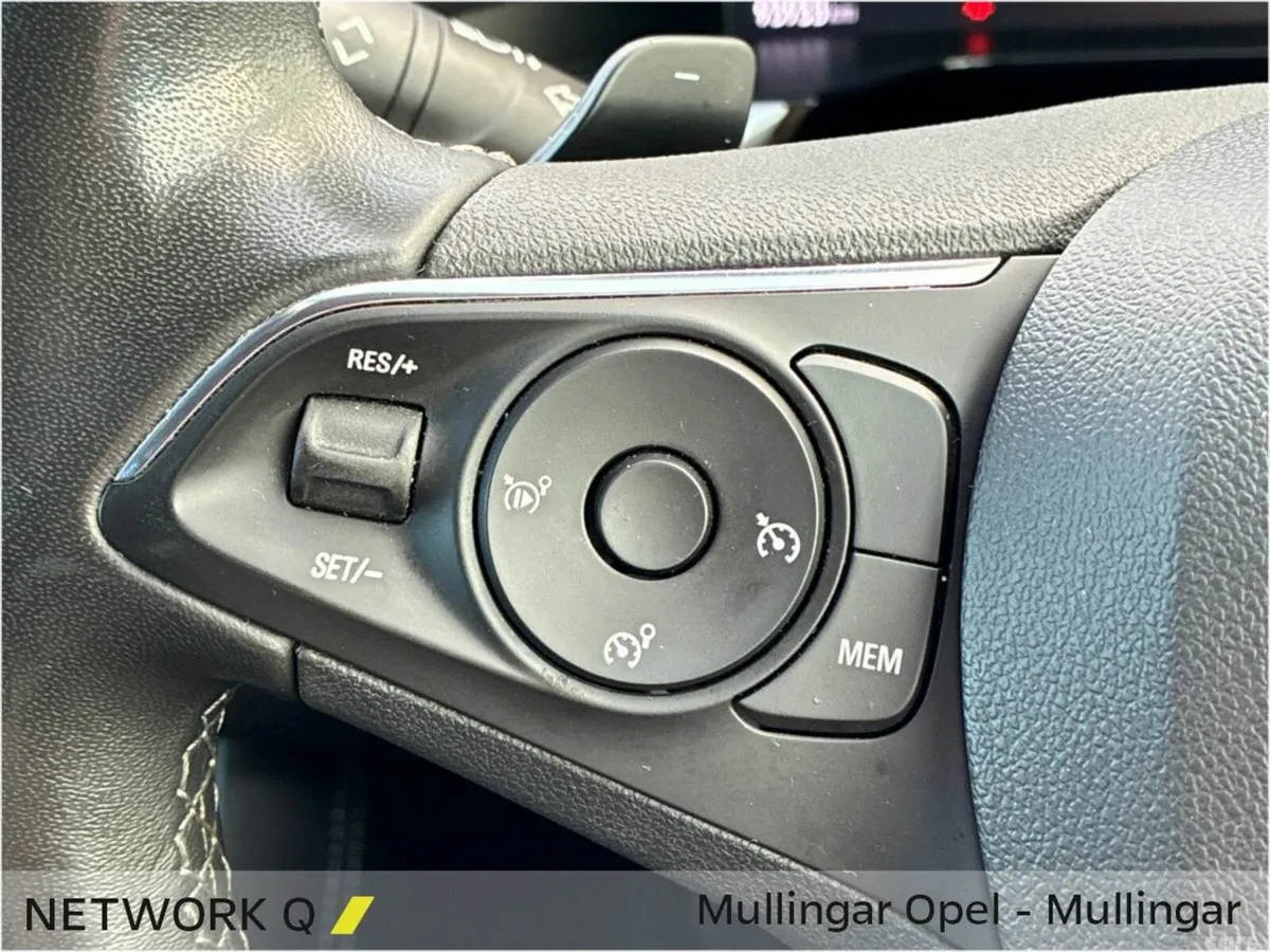 Opel Grandland SUV, Diesel, 2022, Red
