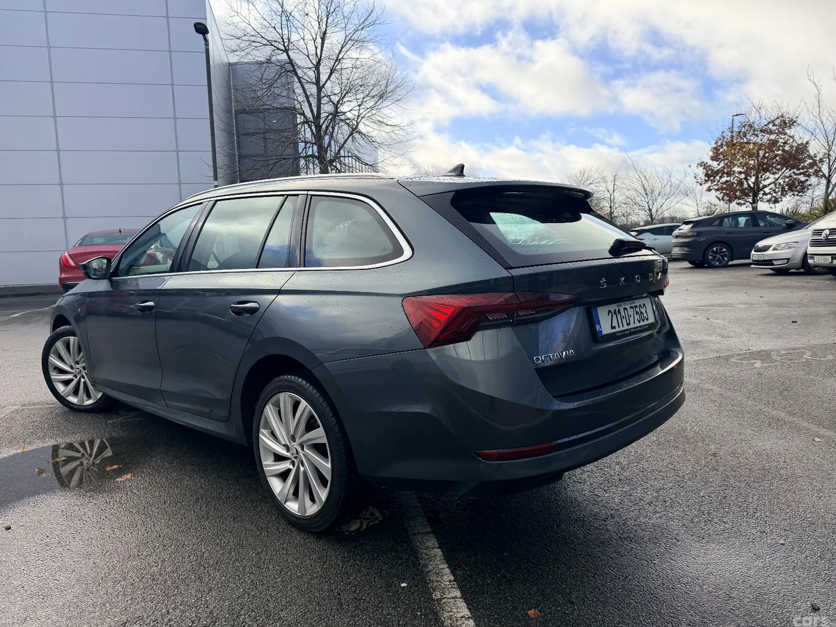 Skoda Octavia Estate, Diesel, 2021, Grey