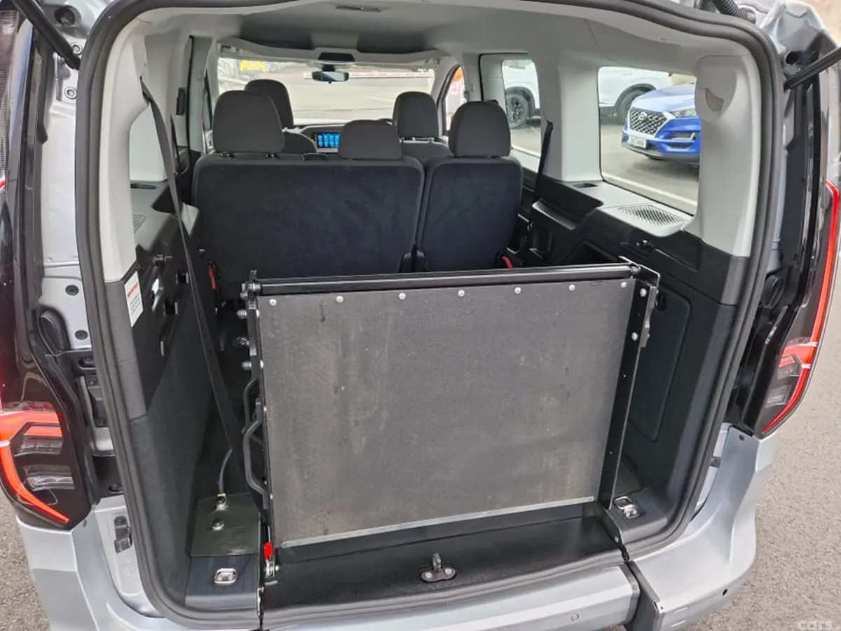 Volkswagen Caddy MPV, Diesel, 2023, Silver
