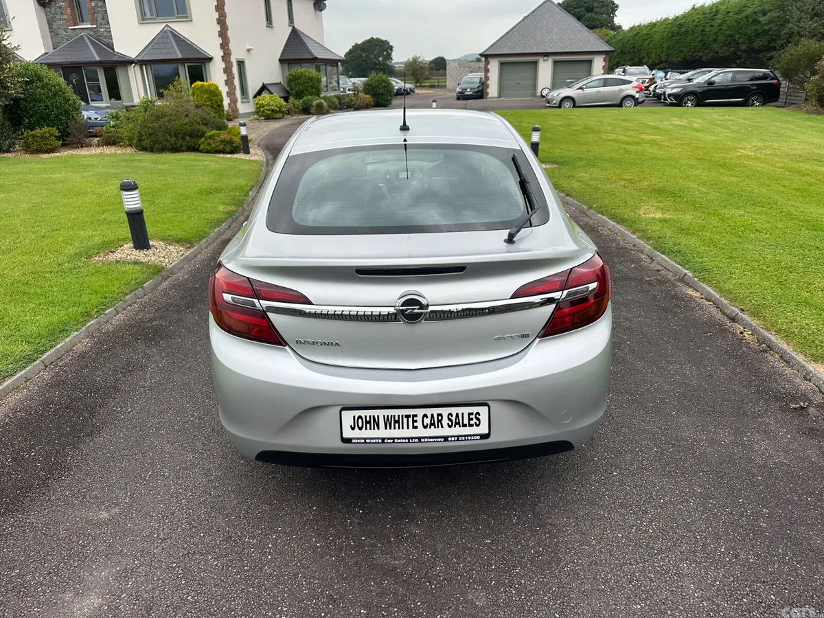 Opel Insignia Hatchback, Diesel, 2014, Silver