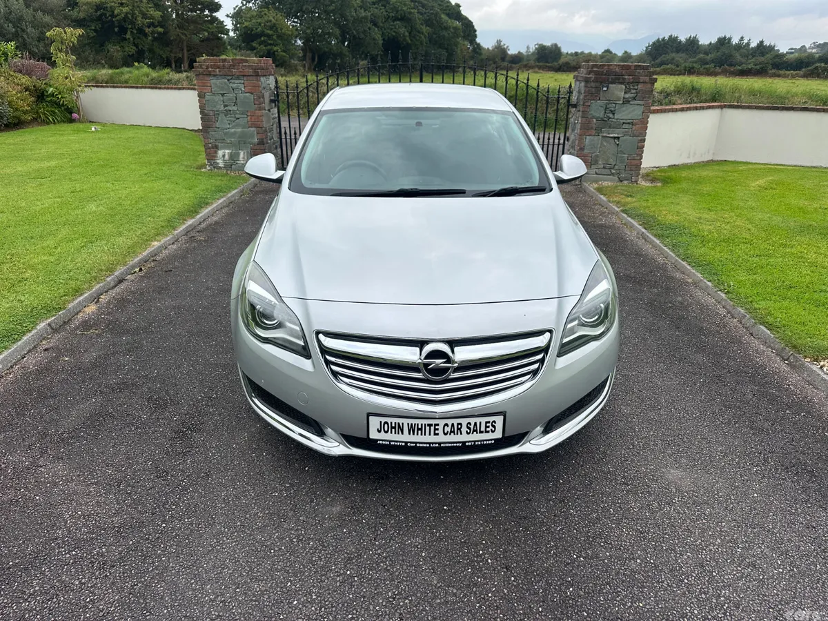 Opel Insignia Hatchback, Diesel, 2014, Silver