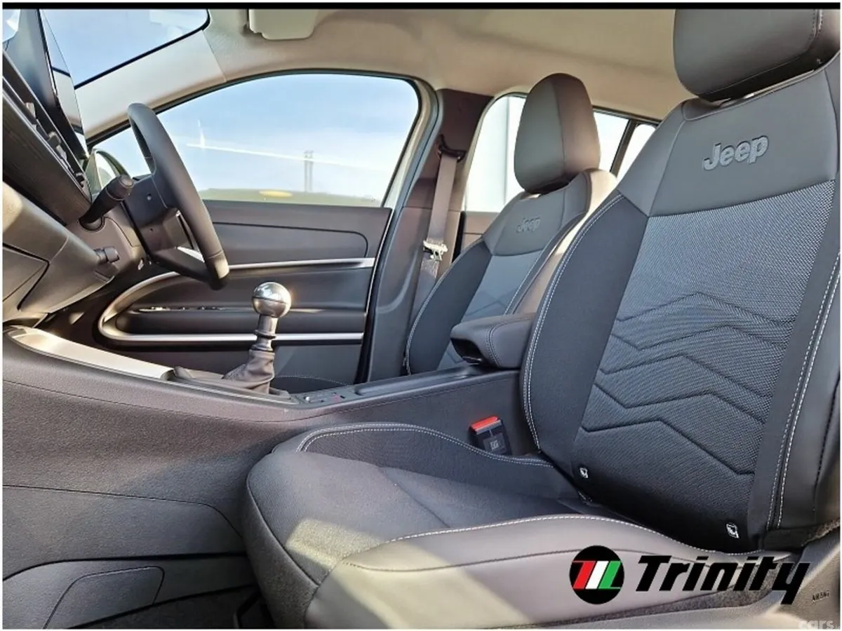 Jeep Avenger SUV, Petrol, 2026, Grey