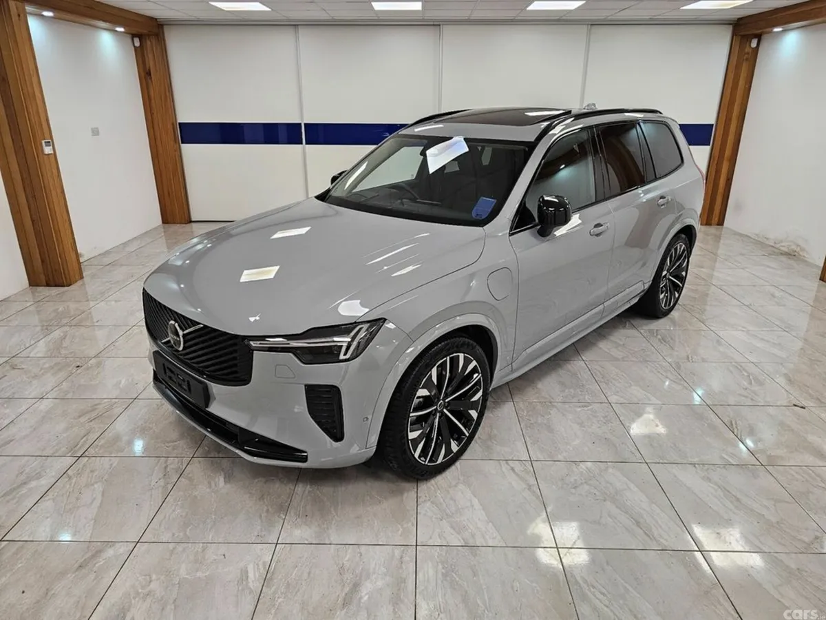 Volvo XC90 SUV, Petrol Plug-in Hybrid, 2026, Silver