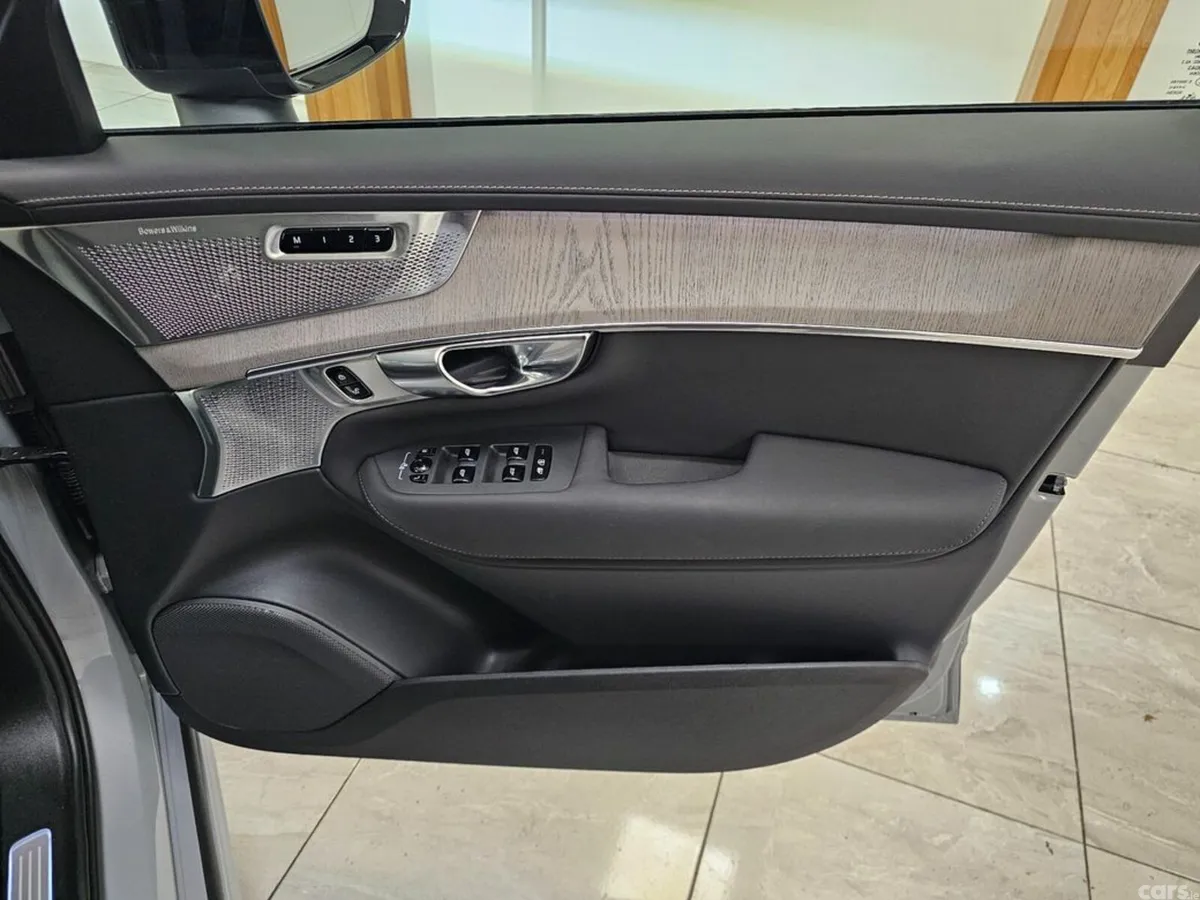 Volvo XC90 SUV, Petrol Plug-in Hybrid, 2026, Silver