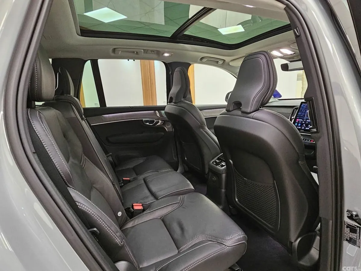Volvo XC90 SUV, Petrol Plug-in Hybrid, 2026, Silver