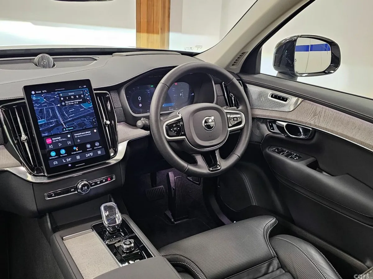 Volvo XC90 SUV, Petrol Plug-in Hybrid, 2026, Silver
