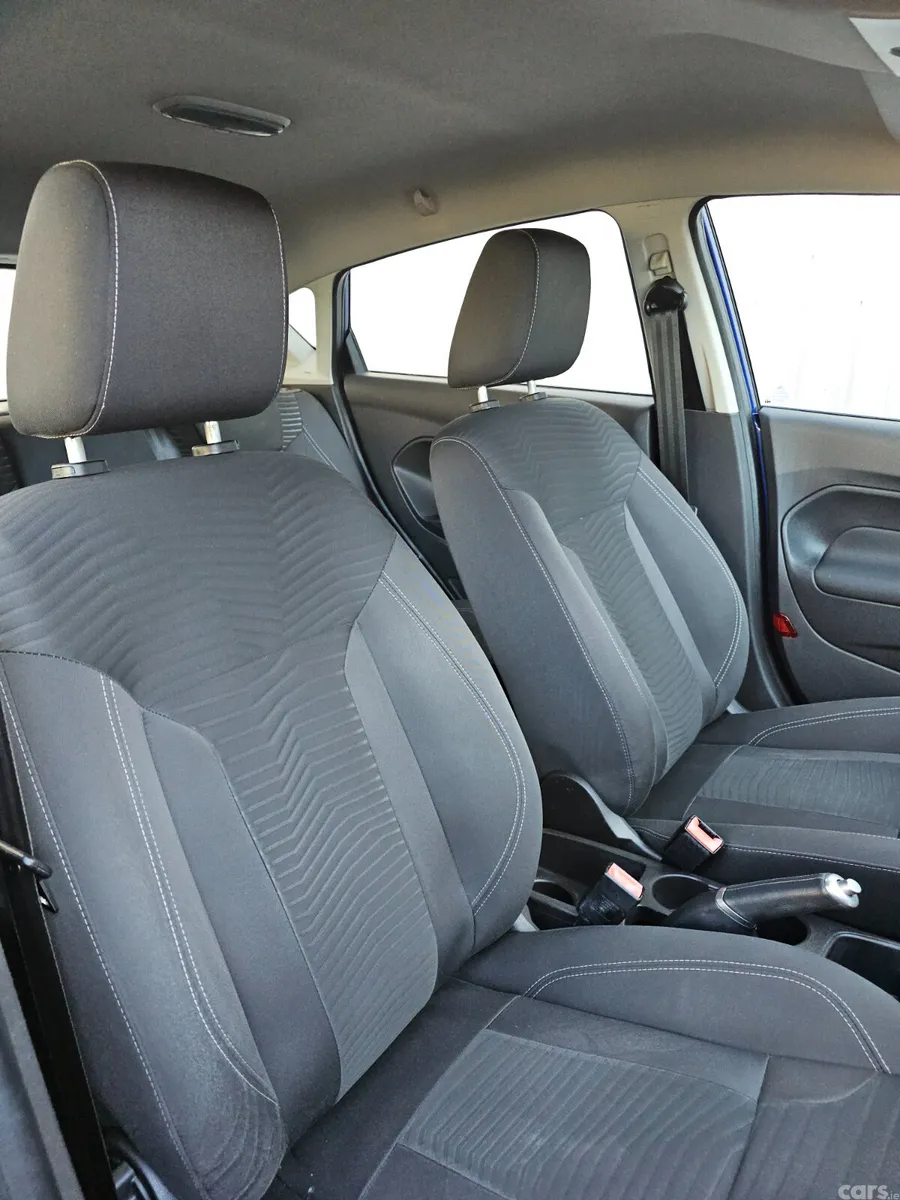 Ford Fiesta Hatchback, Petrol, 2015, Blue