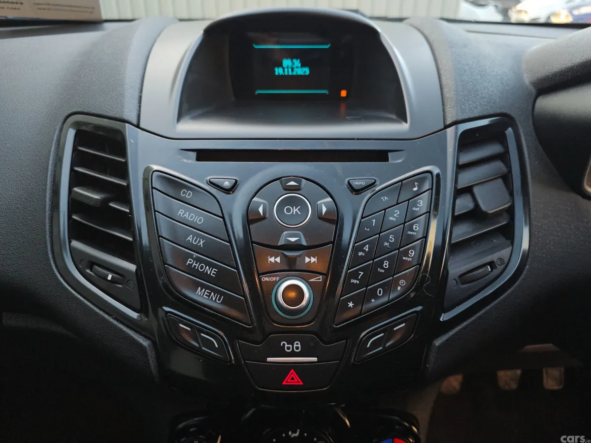 Ford Fiesta Hatchback, Petrol, 2015, Blue