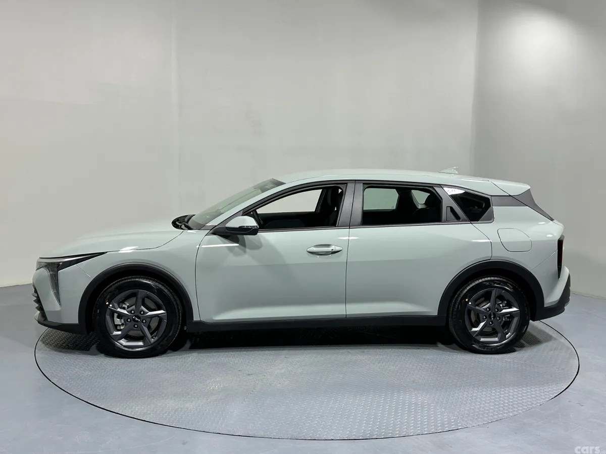 Kia K4 Hatchback, Petrol, 2026, Silver
