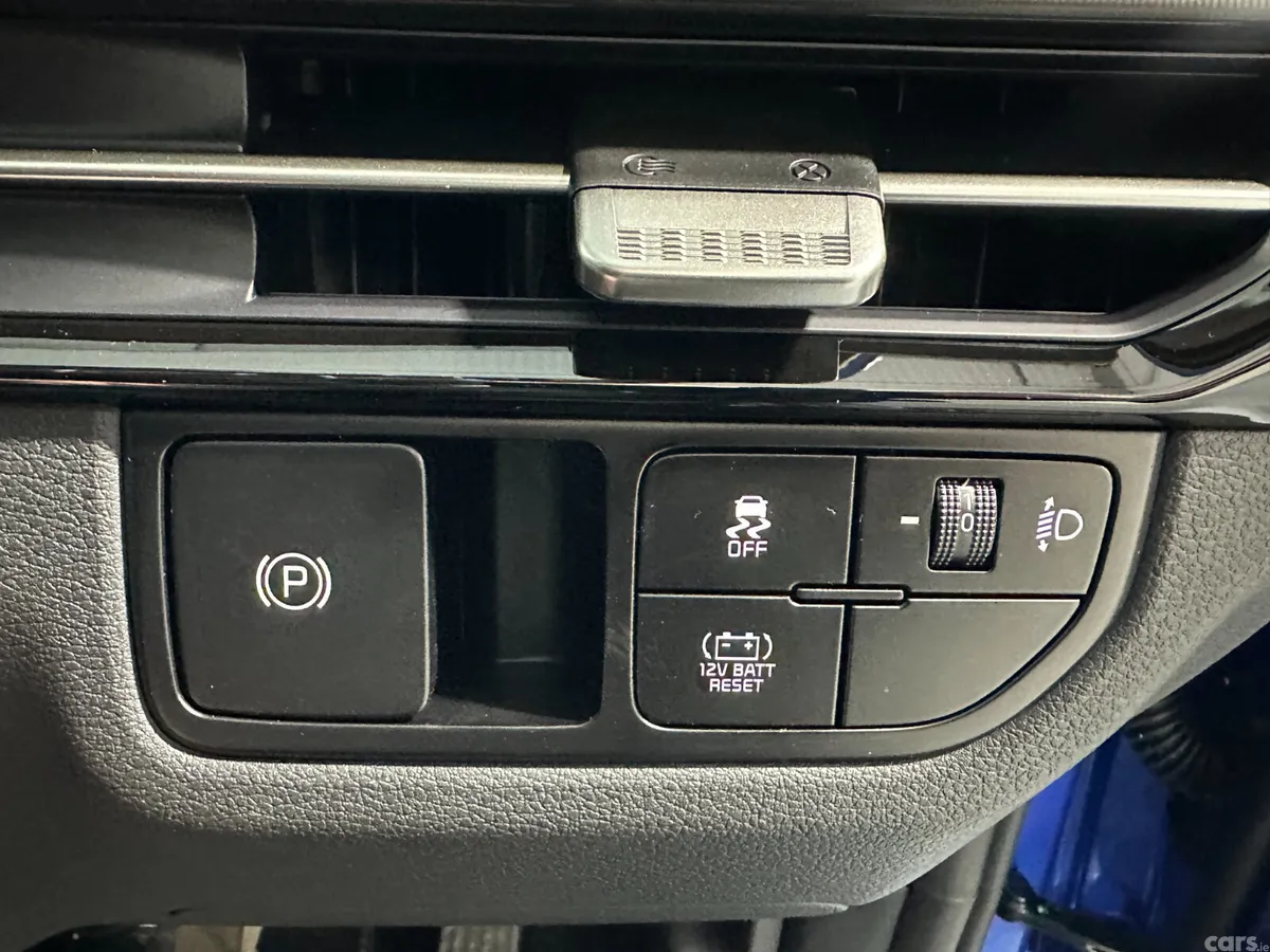 Kia Sportage SUV, Petrol Hybrid, 2026, Blue