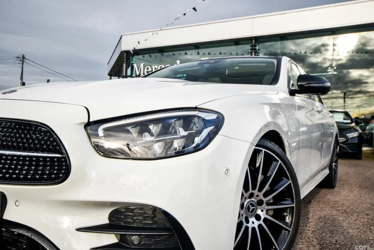 Mercedes-Benz E-Class Saloon, Diesel Hybrid, 2023, White