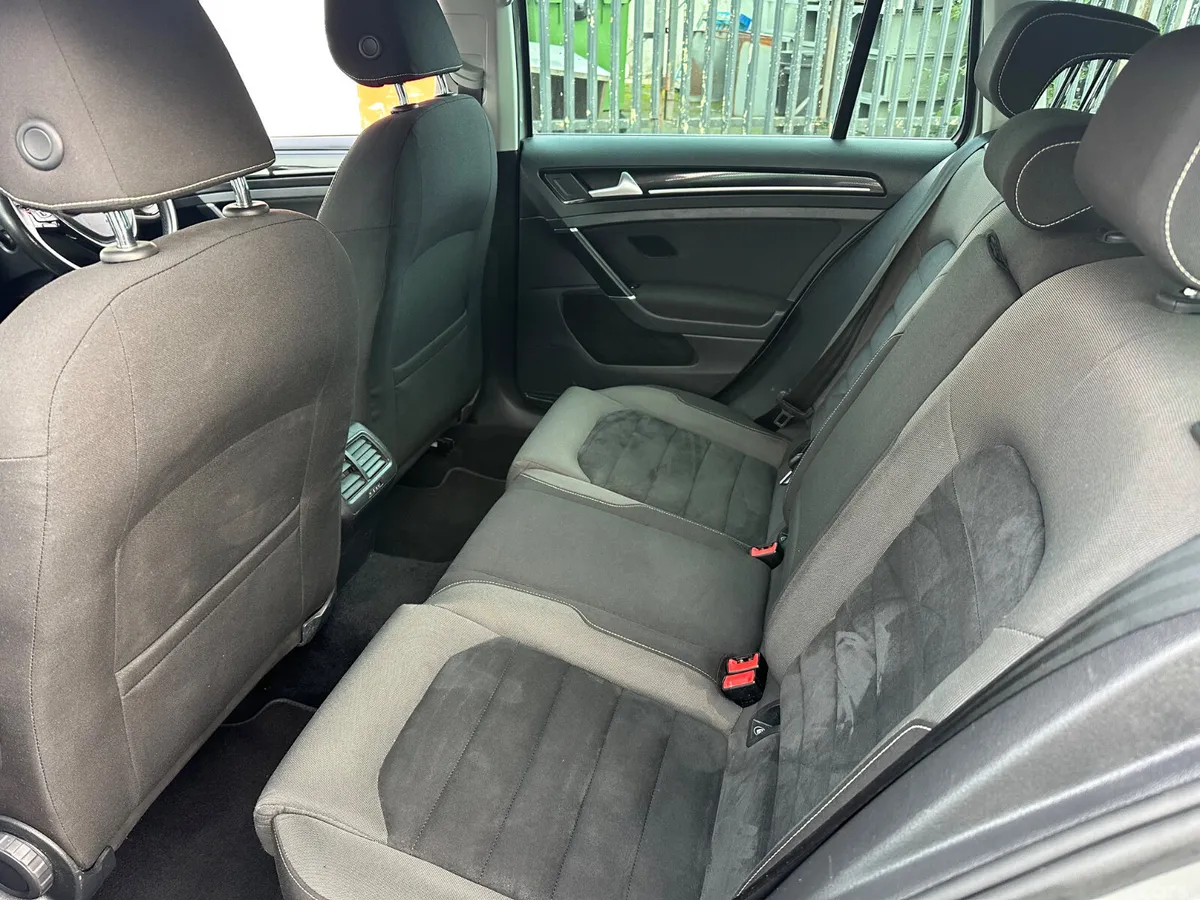 Volkswagen Golf Estate, Diesel, 2016, Silver