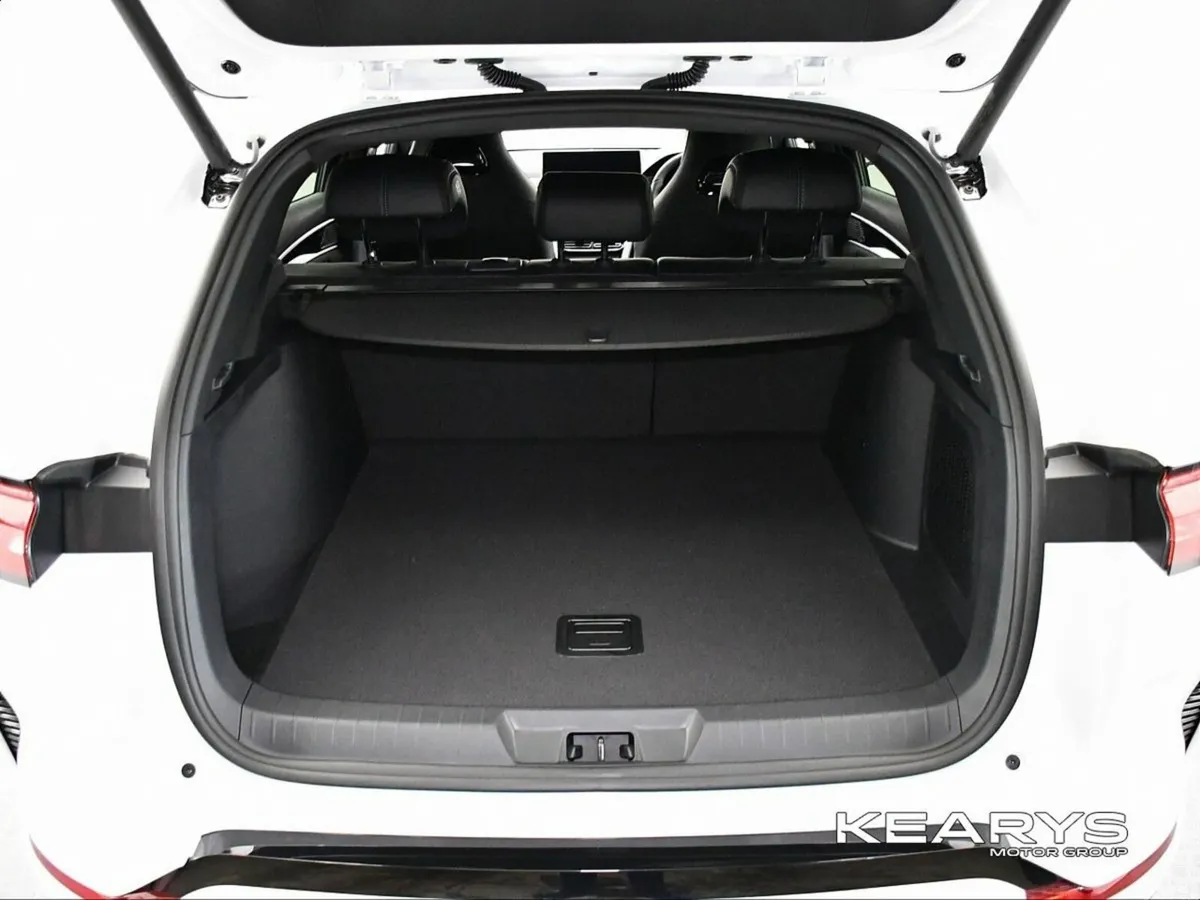 BYD SEAL U SUV, Petrol Plug-in Hybrid, 2027, White