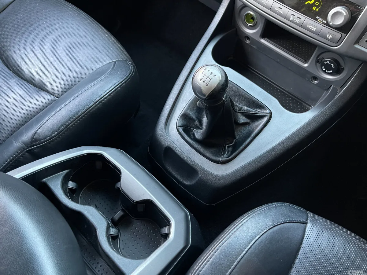 SsangYong Rodius MPV, Diesel, 2018, Black