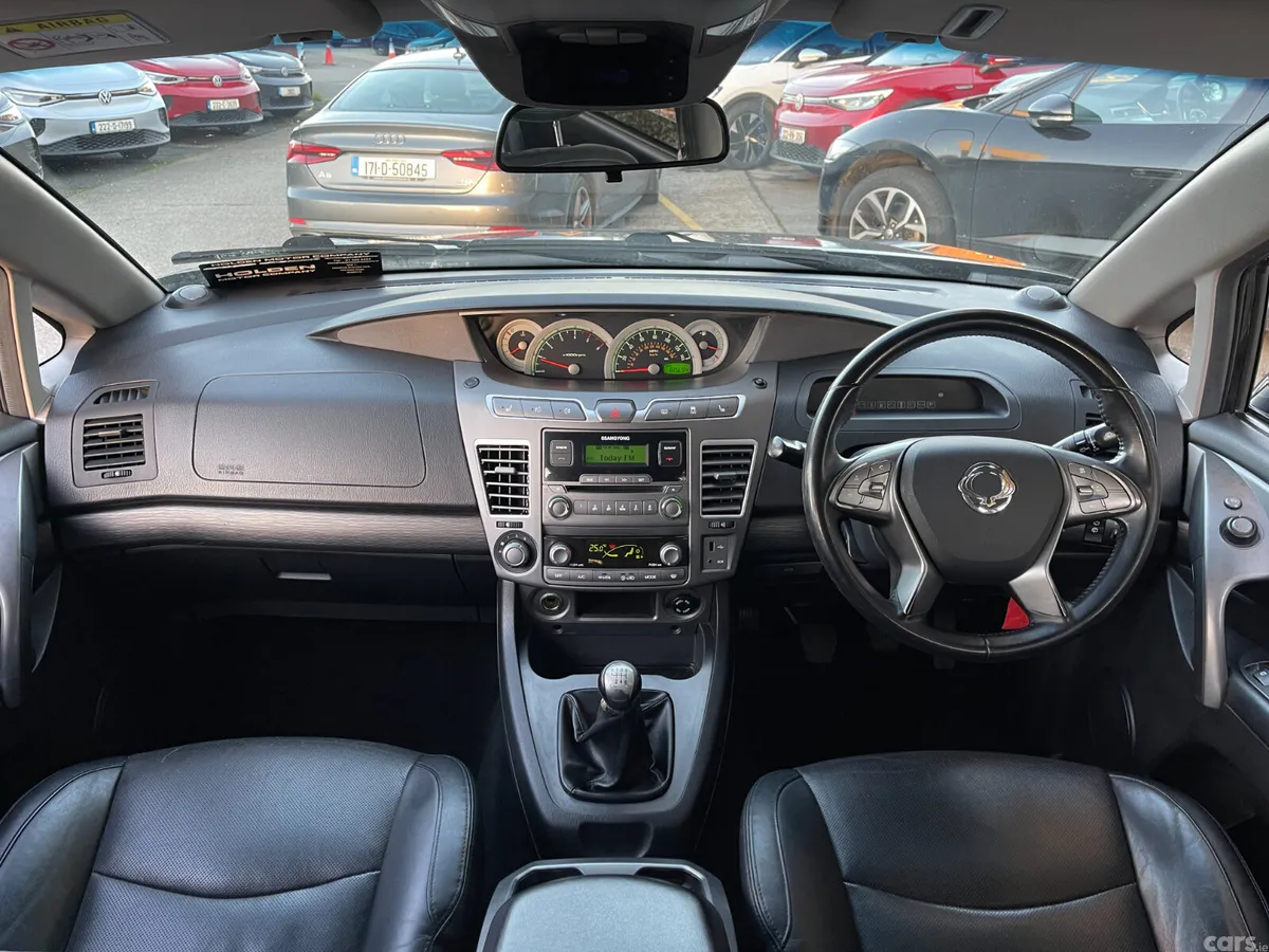 SsangYong Rodius MPV, Diesel, 2018, Black