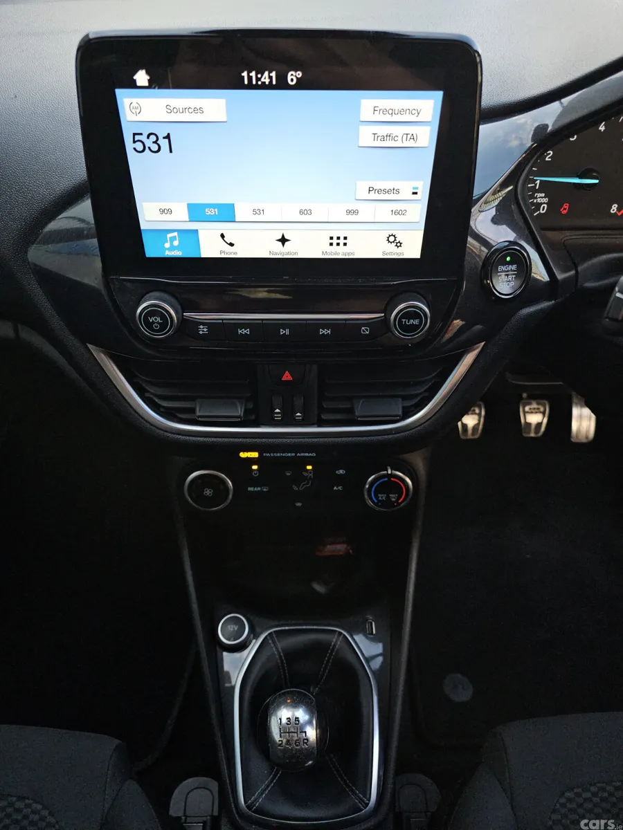 Ford Fiesta Hatchback, Petrol, 2018, Red
