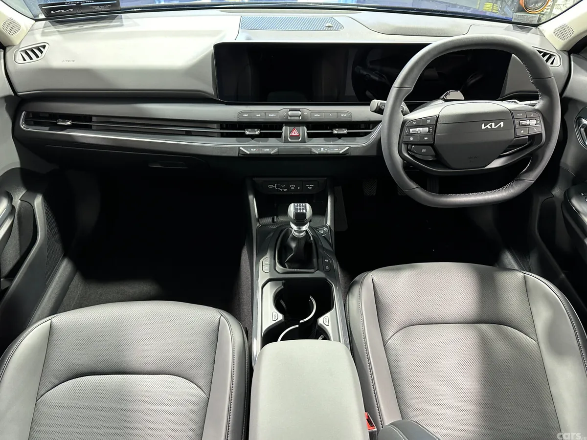 Kia K4 Hatchback, Petrol, 2026, Blue