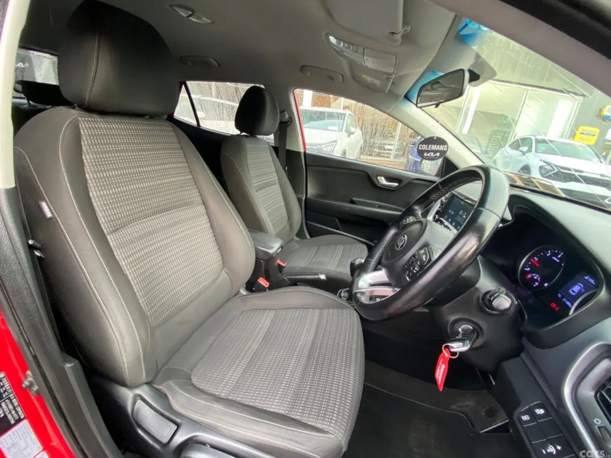 Kia Stonic Estate/Jeep, Diesel, 2018, Red