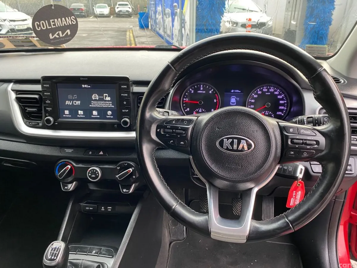 Kia Stonic Estate/Jeep, Diesel, 2018, Red