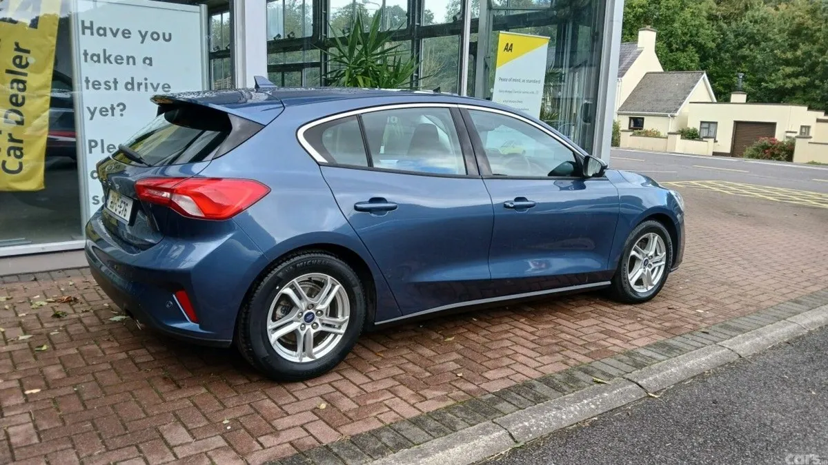 Ford Focus Hatchback, Petrol, 2020, Blue
