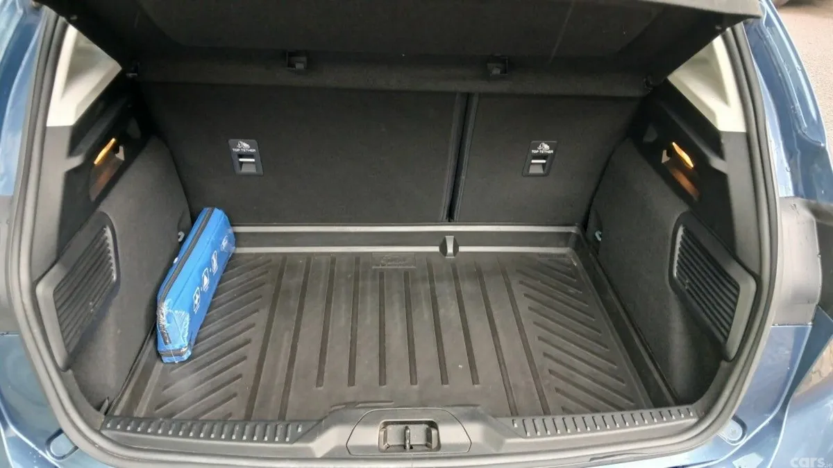 Ford Focus Hatchback, Petrol, 2020, Blue