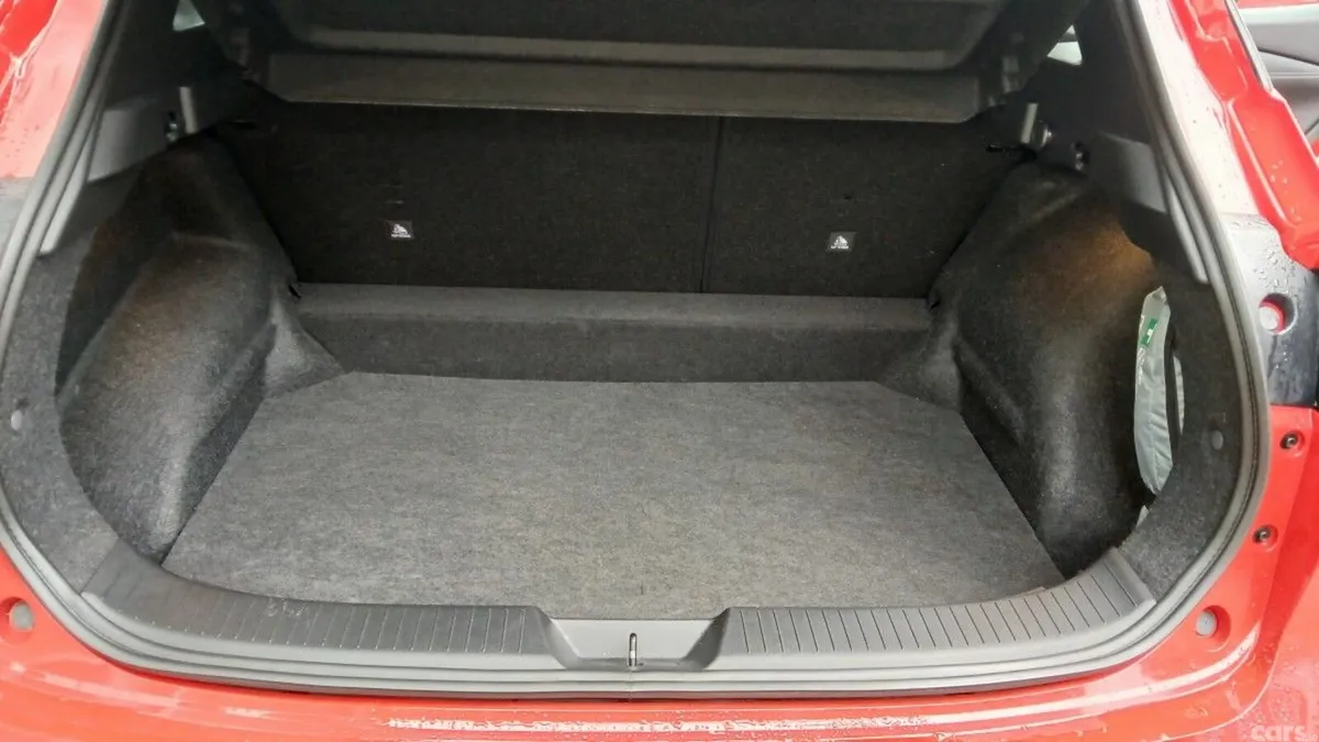 Nissan Qashqai SUV, Petrol, 2021, Red