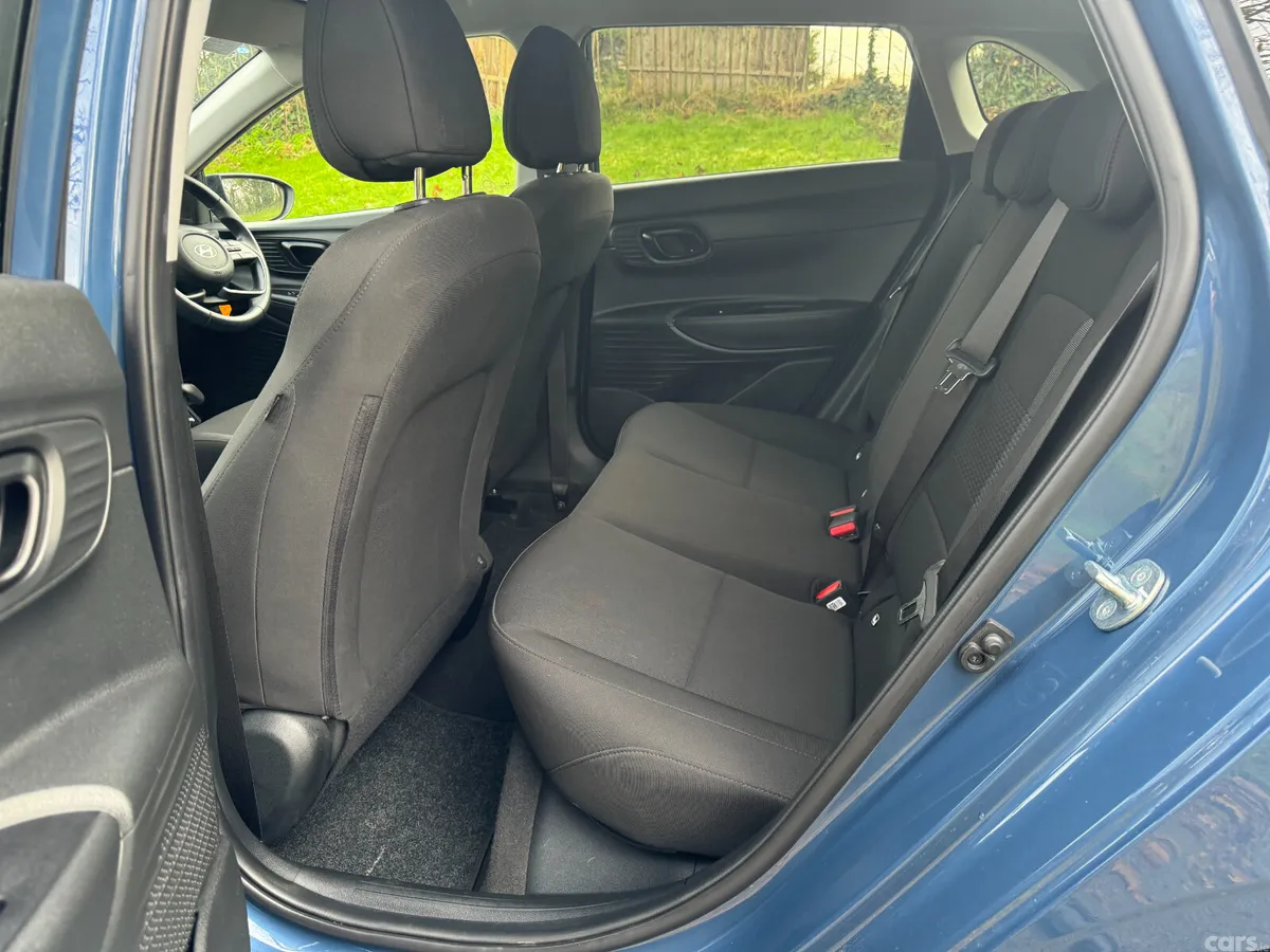 Hyundai i20 Hatchback, Petrol, 2025, Blue