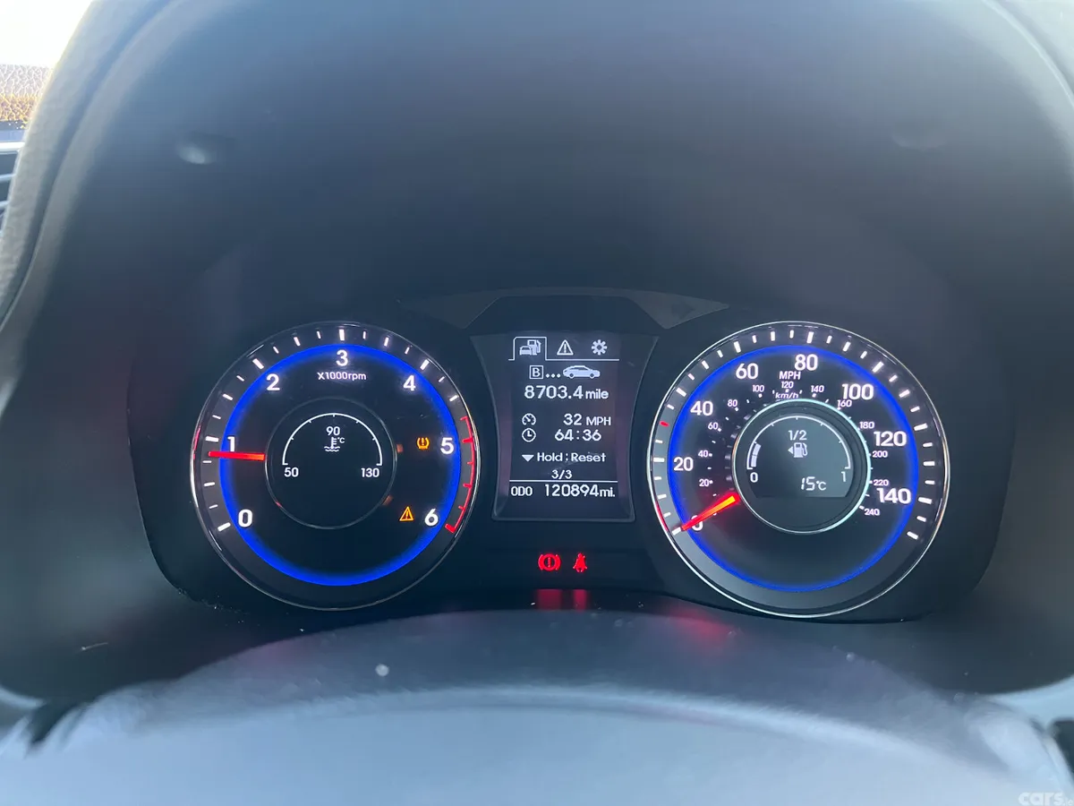 Hyundai i40 Estate, Diesel, 2016, Silver