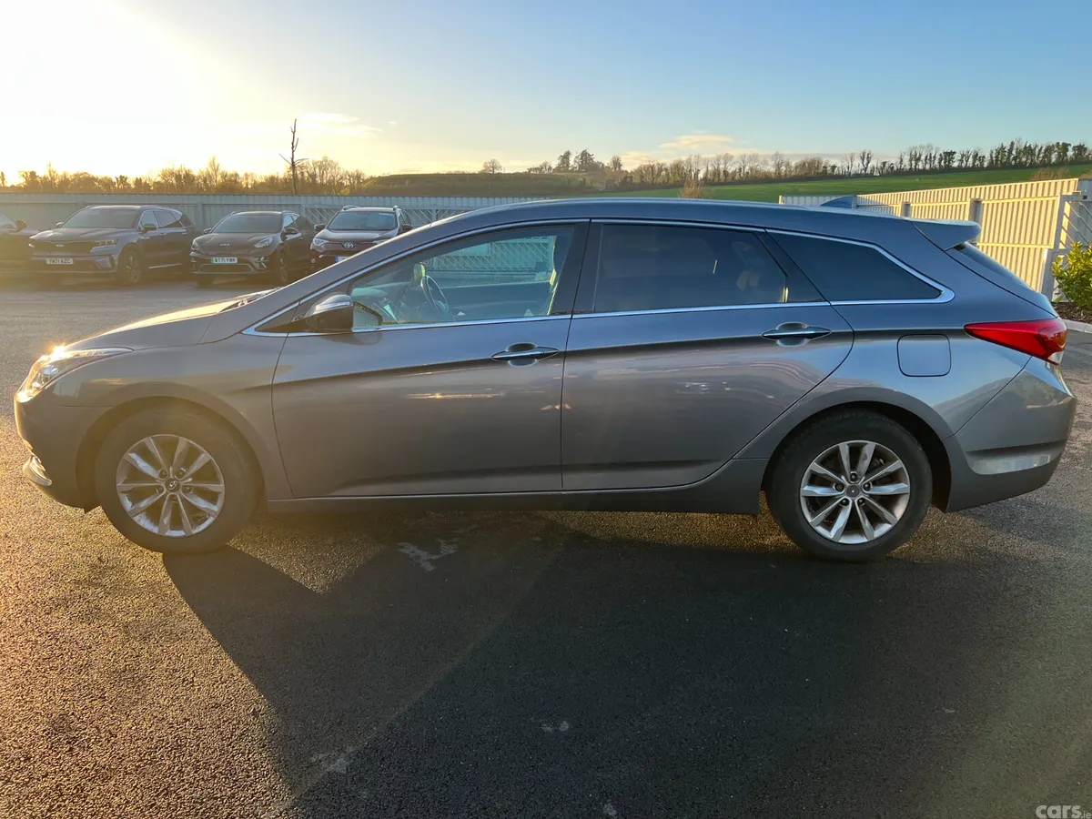 Hyundai i40 Estate, Diesel, 2016, Silver