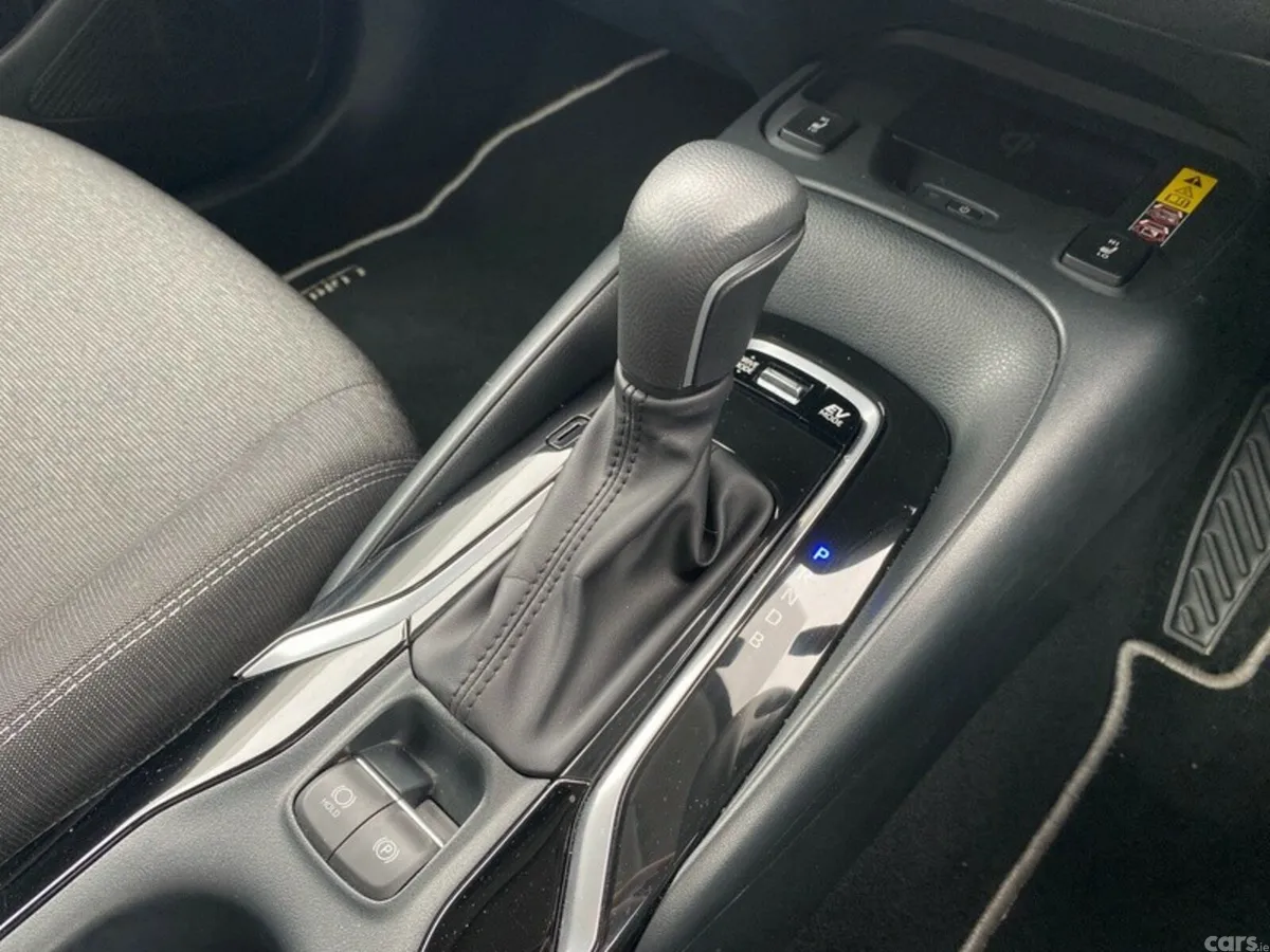 Toyota Corolla Saloon, Petrol Hybrid, 2025, White