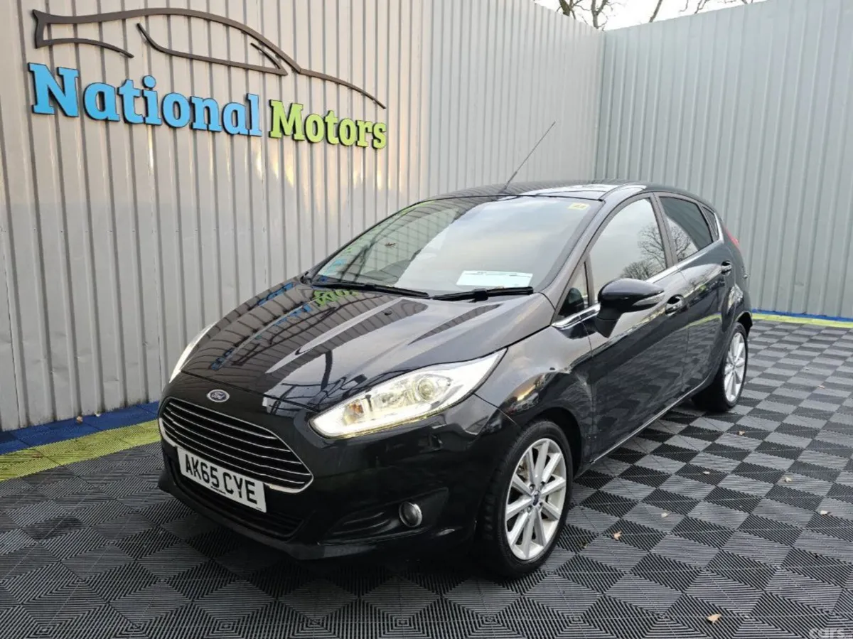 Ford Fiesta Hatchback, Petrol, 2015, Black