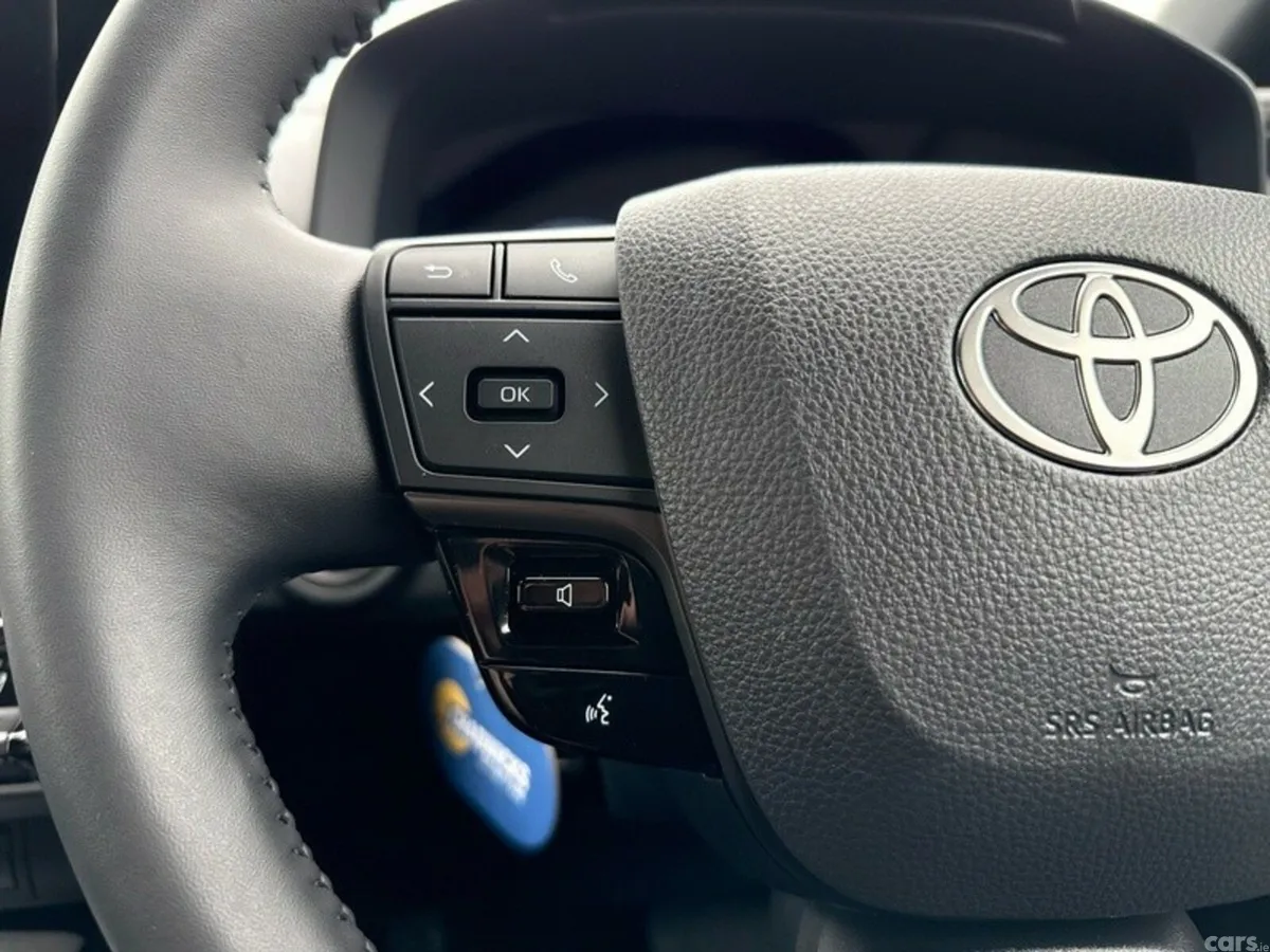 Toyota C-HR SUV, Petrol Hybrid, 2024, Purple