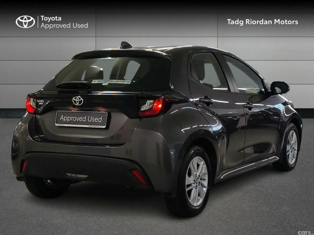 Toyota Yaris Hatchback, Petrol, 2022, Grey