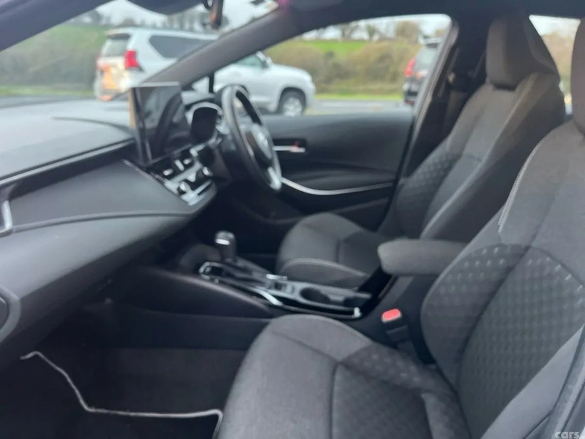 Toyota Corolla Hatchback, Petrol Hybrid, 2025, Silver