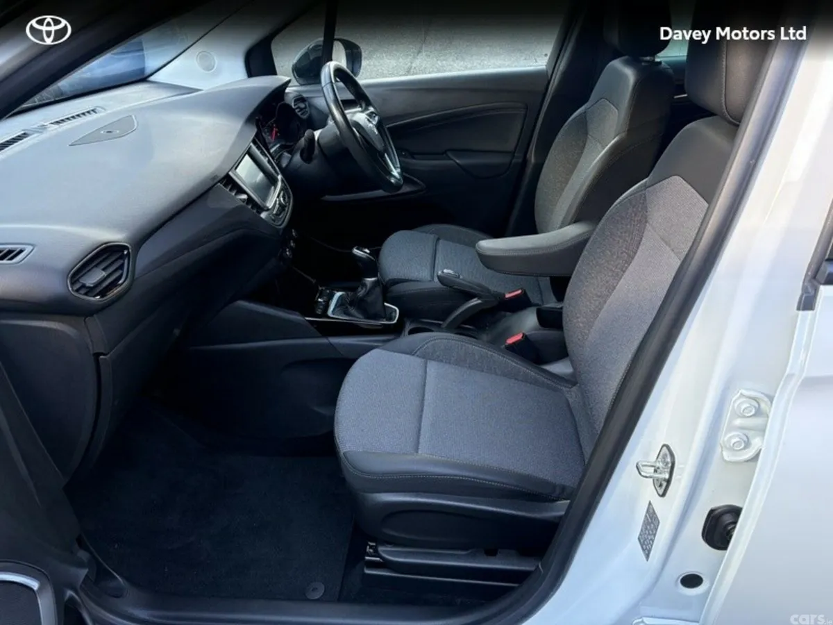 Opel Crossland MPV, Petrol, 2022, White