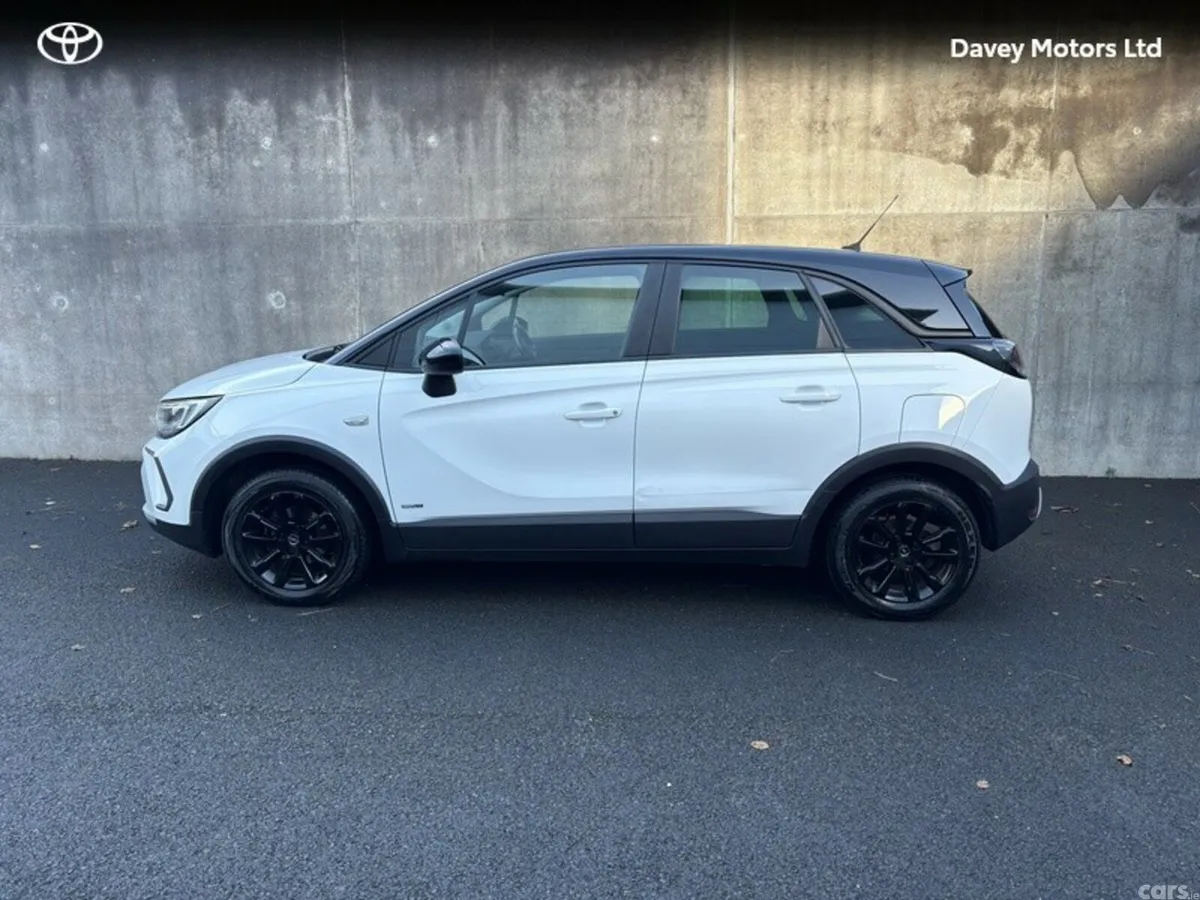 Opel Crossland MPV, Petrol, 2022, White