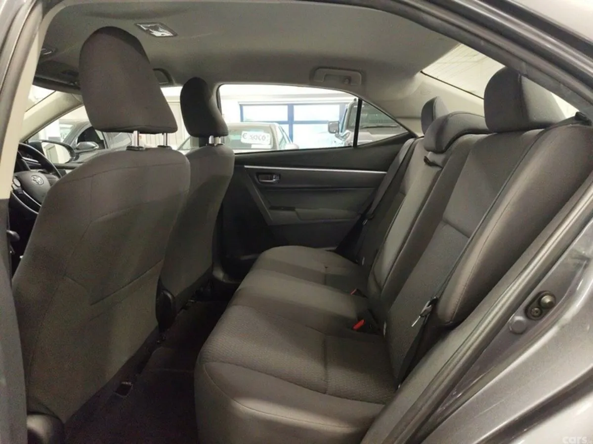 Toyota Corolla Saloon, Petrol, 2018, Grey