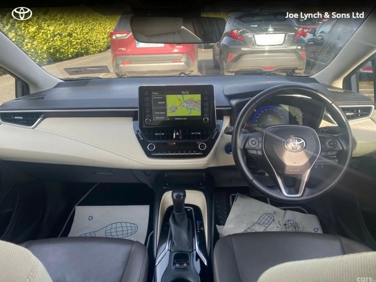 Toyota Corolla Saloon, Petrol Hybrid, 2022, Grey