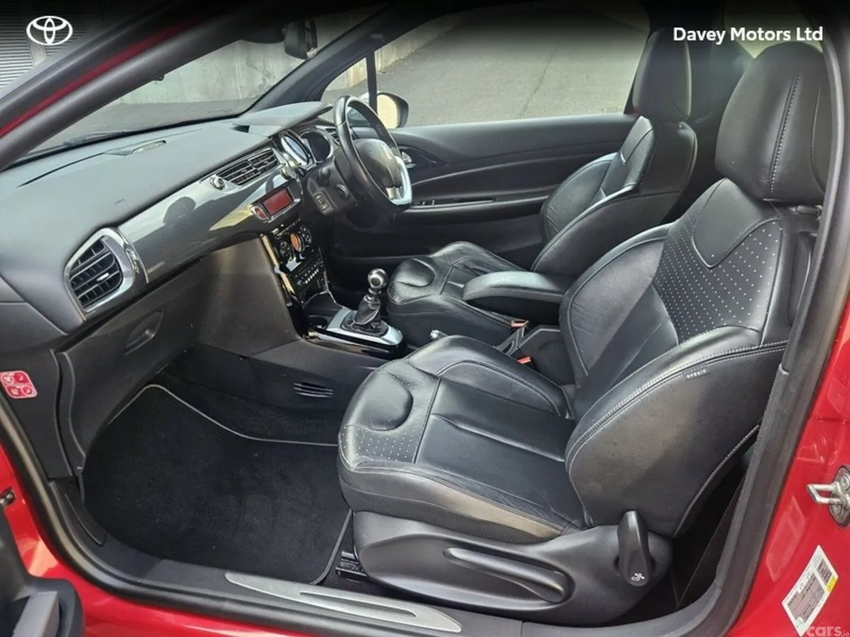 Citroen DS 3 Hatchback, Diesel, 2014, Red