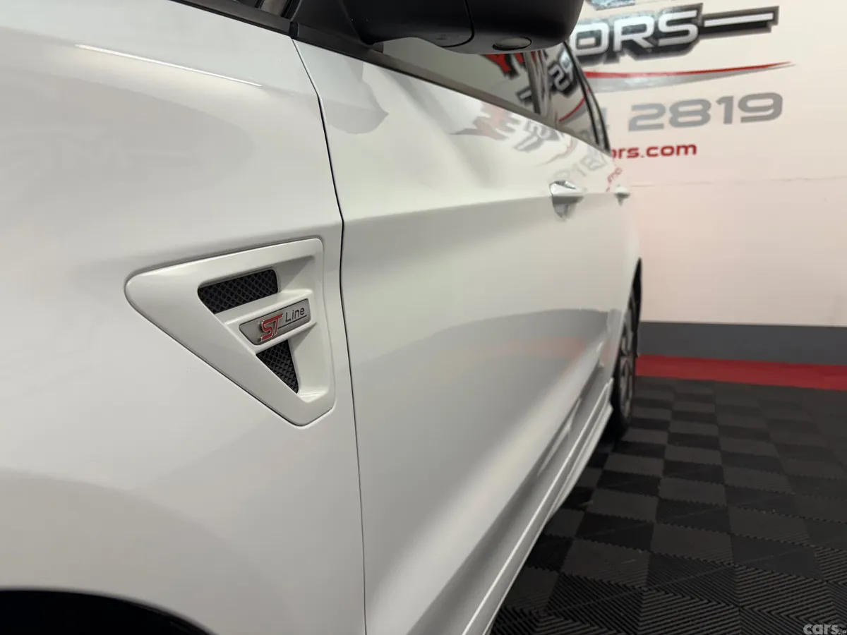 Ford S-Max MPV, Diesel, 2019, White