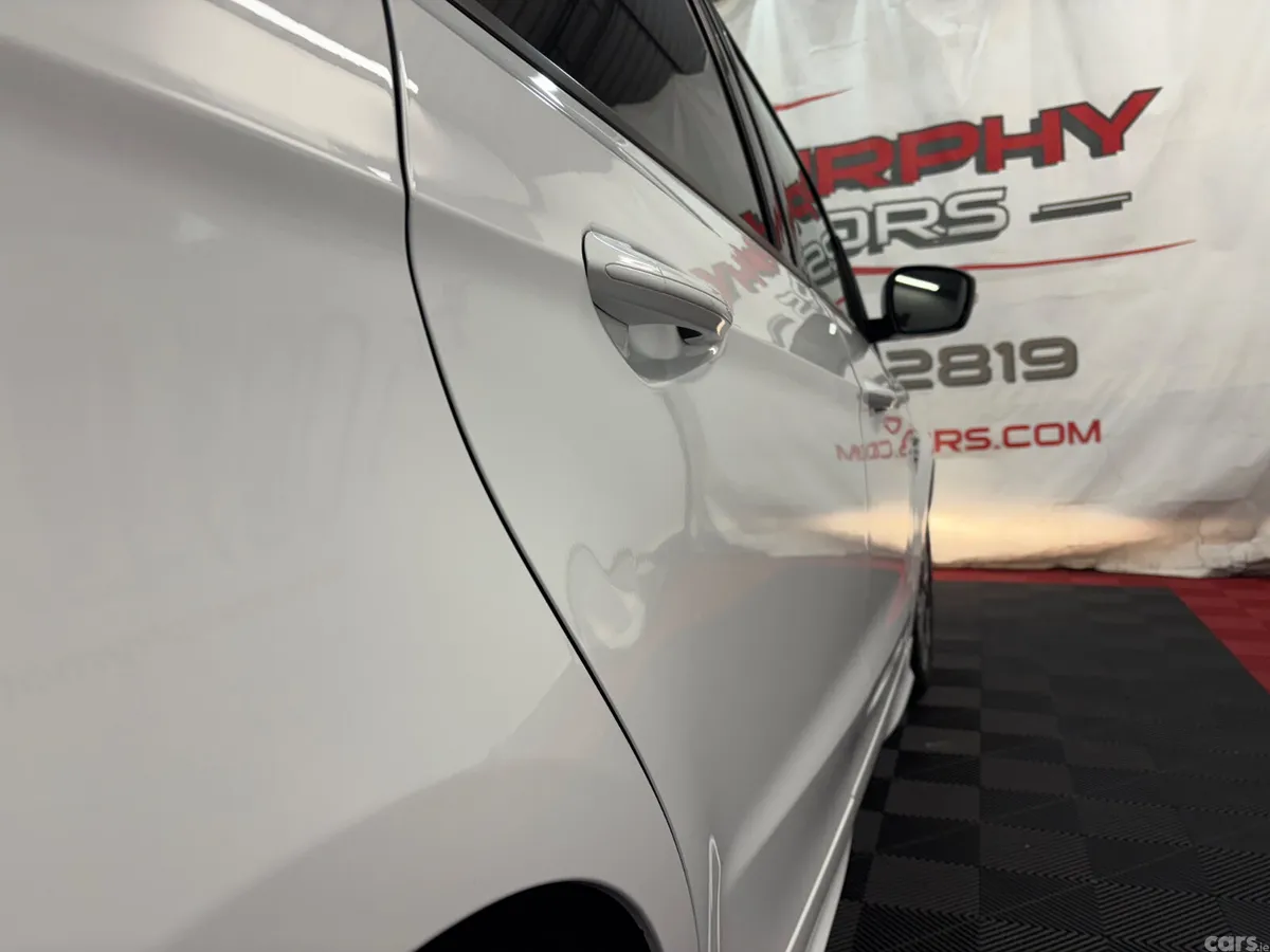 Ford S-Max MPV, Diesel, 2019, White