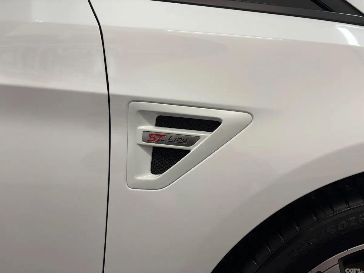 Ford S-Max MPV, Diesel, 2019, White