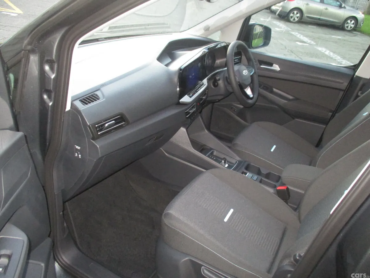 Ford Tourneo Connect MPV, Diesel, 2026, Grey