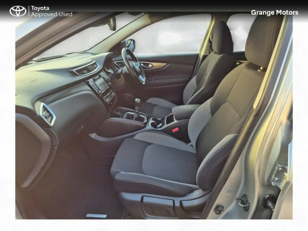 Nissan Qashqai MPV, Petrol, 2019, Grey